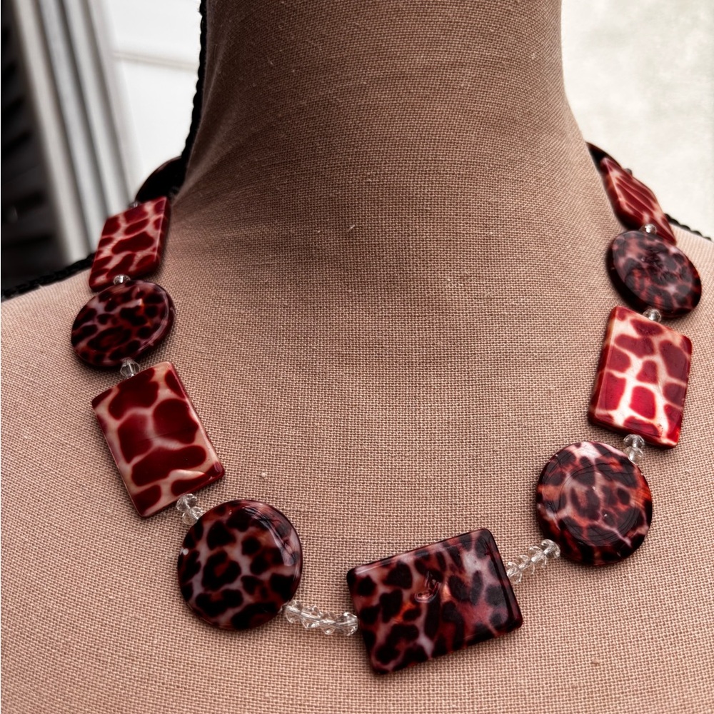 Red Leopard mother of pearl Statement Necklace - Women Jewelry